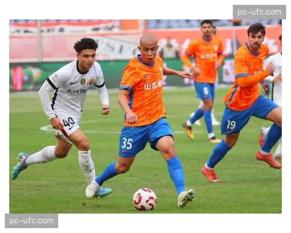 瓦科的推射破门：山东泰山热身赛中的经典进攻套路重现