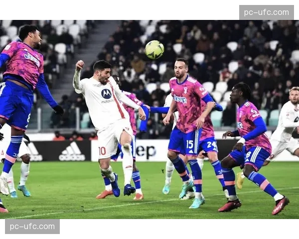 前西班牙国脚加入比利亚雷亚尔教练组，负责定位球防守训练